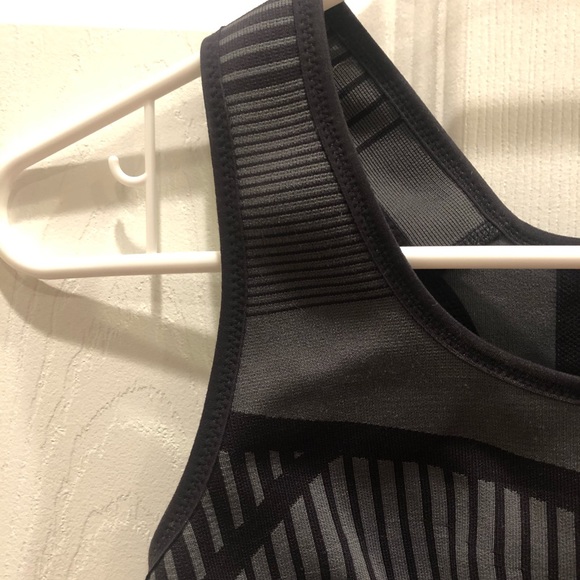 Nike sports bra - Picture 5 of 6